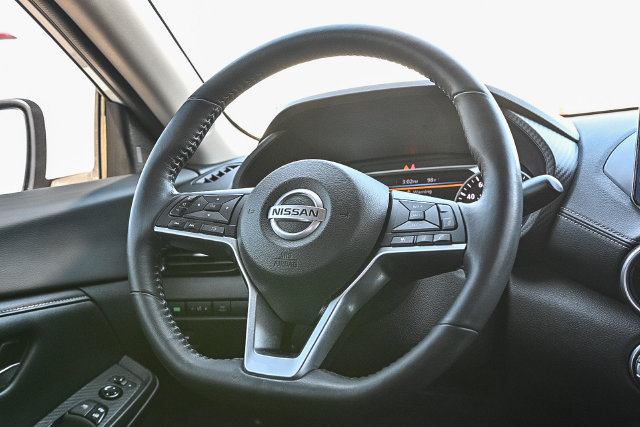 Used 2022 Nissan Sentra SV w/ All-Weather Package FWD image 16