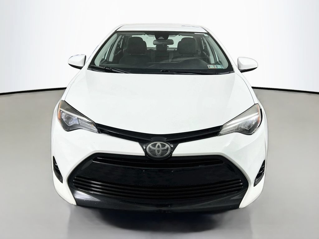 Used 2017 Toyota Corolla LE FWD image 3