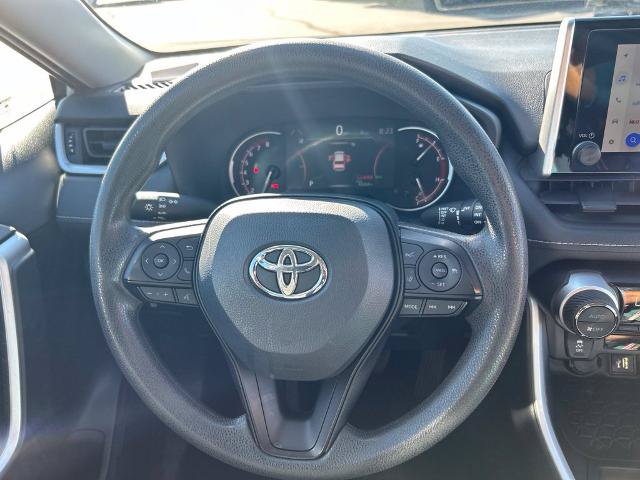 Used 2025 Toyota RAV4 XLE FWD image 12
