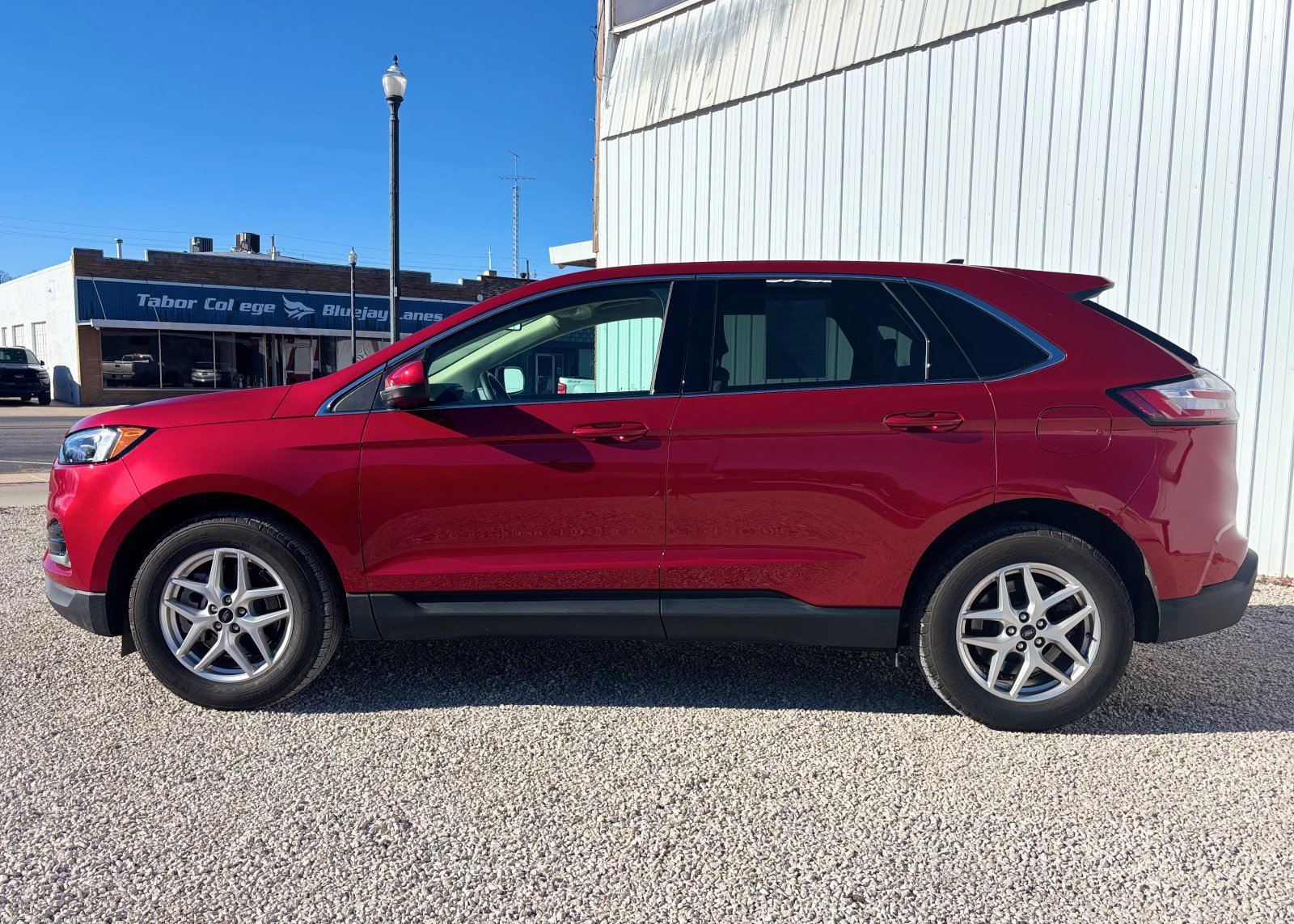 Certified 2024 Ford Edge SEL w/ Convenience Package image 2