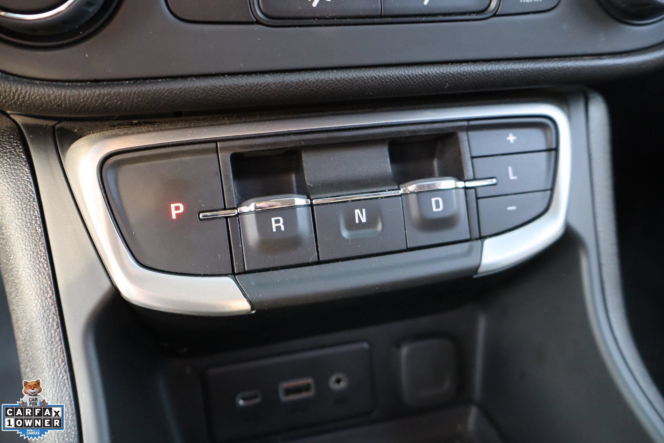 Used 2024 GMC Terrain SLE AWD/4WD image 18