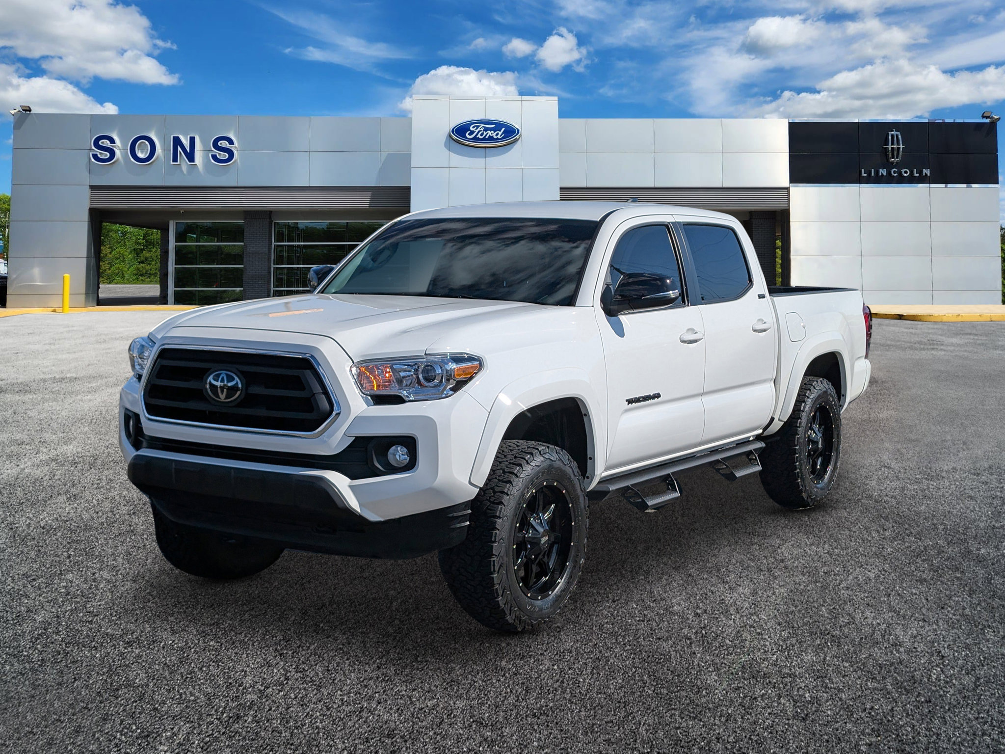 Used 2023 Toyota Tacoma SR5