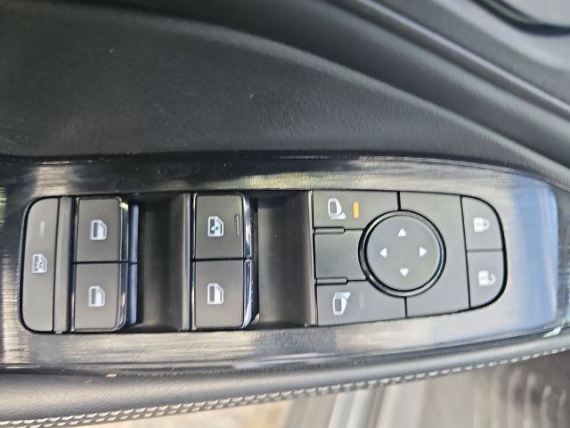 Used 2024 Nissan Rogue SV AWD/4WD image 26