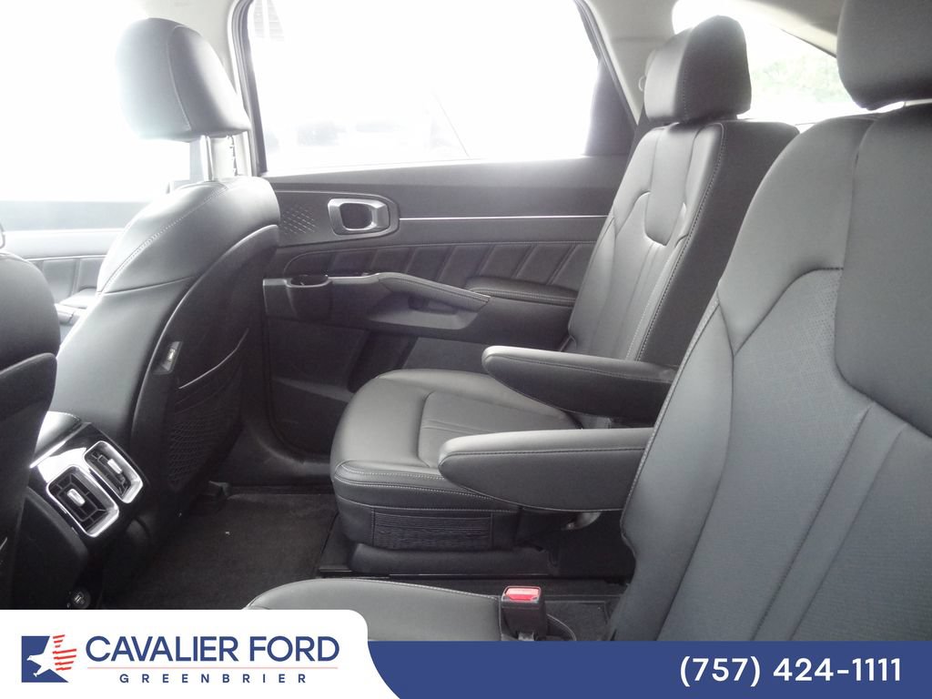 Used 2023 Kia Sorento SX AWD/4WD image 7