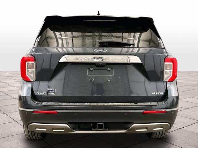 Certified 2022 Ford Explorer XLT w/ Equipment Group 202A AWD/4WD image 4