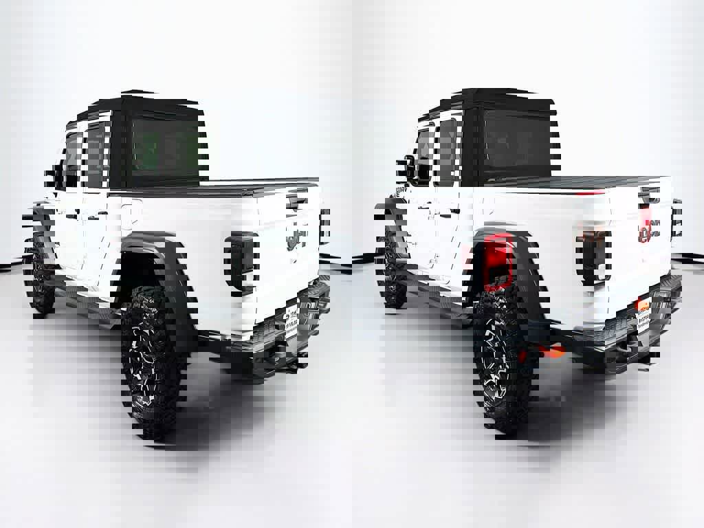 Used 2023 Jeep Gladiator Mojave w/ Dual Top Group image 3