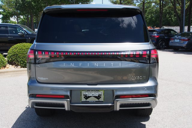 Used 2025 INFINITI QX80 Sensory AWD/4WD image 7