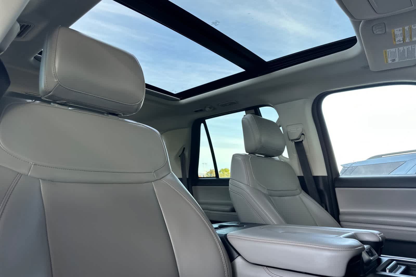 Certified 2025 Ford Expedition Max Active AWD/4WD image 18