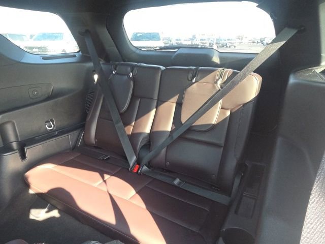 Certified 2025 Ford Explorer Platinum w/ LUX Leather Package AWD/4WD image 19