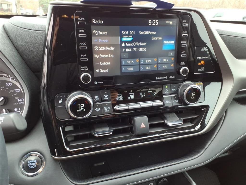 Used 2022 Toyota Highlander XLE image 19