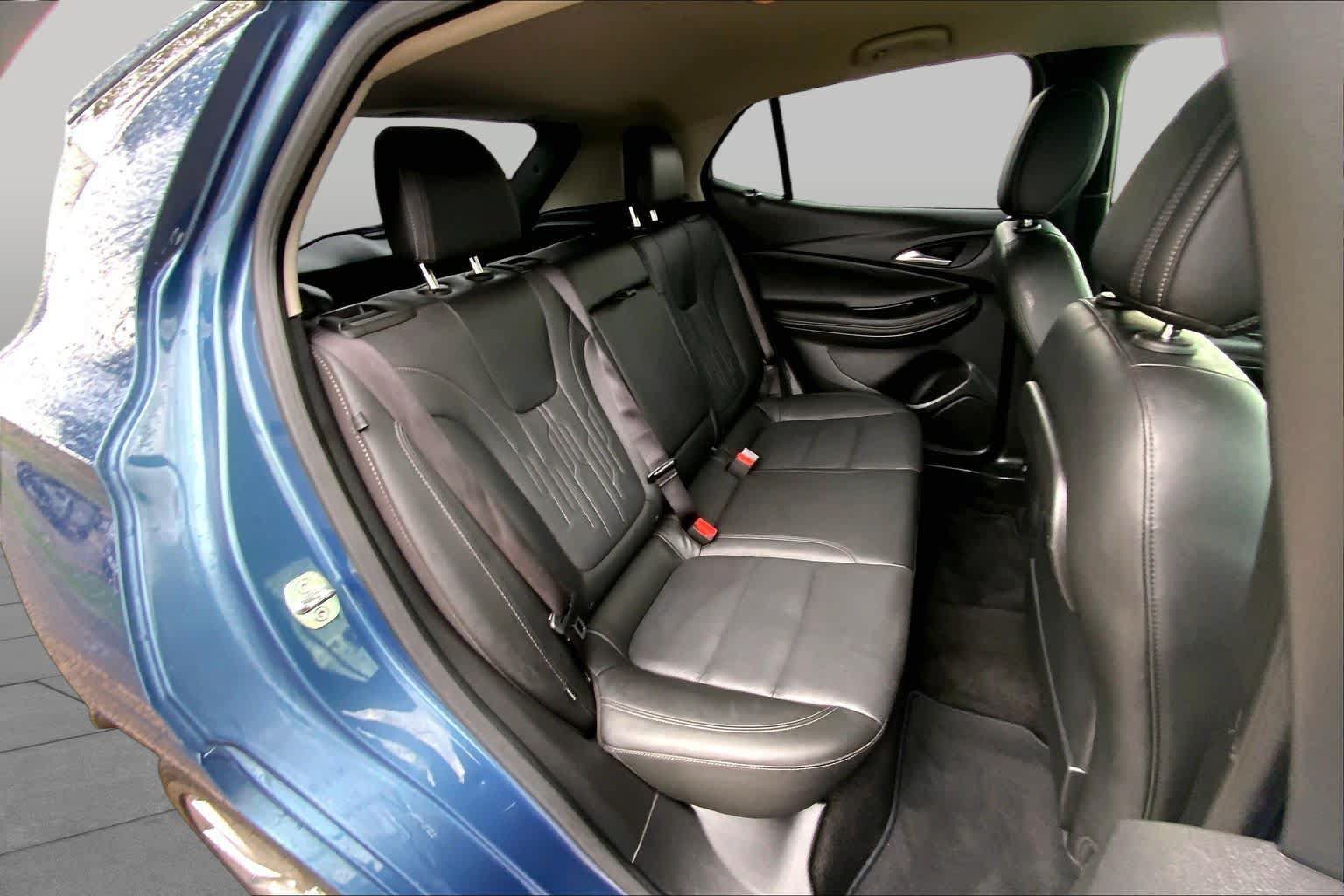 Used 2024 Buick Encore GX Avenir AWD/4WD image 20