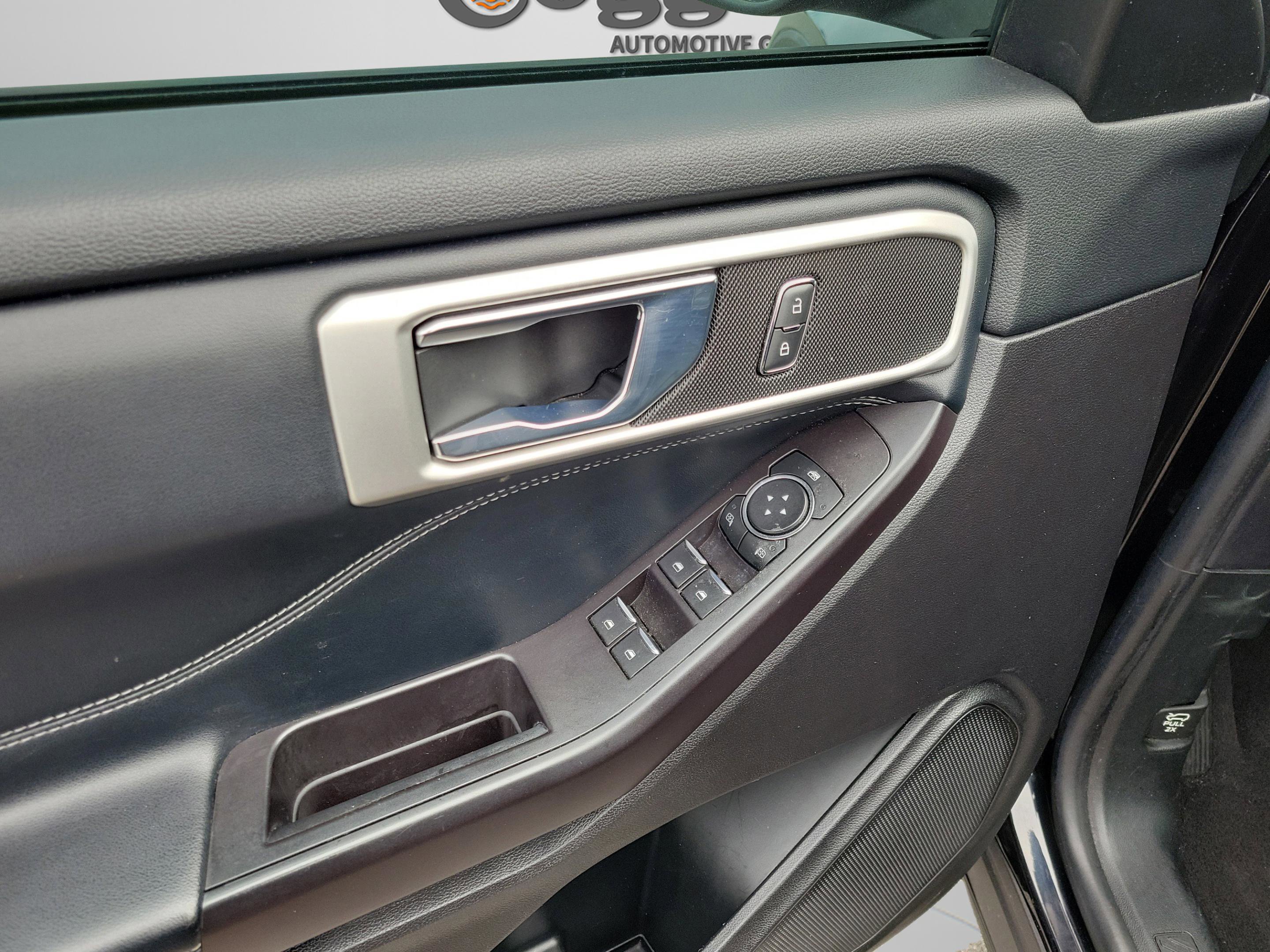 Certified 2020 Ford Explorer XLT w/ Equipment Group 202A image 6