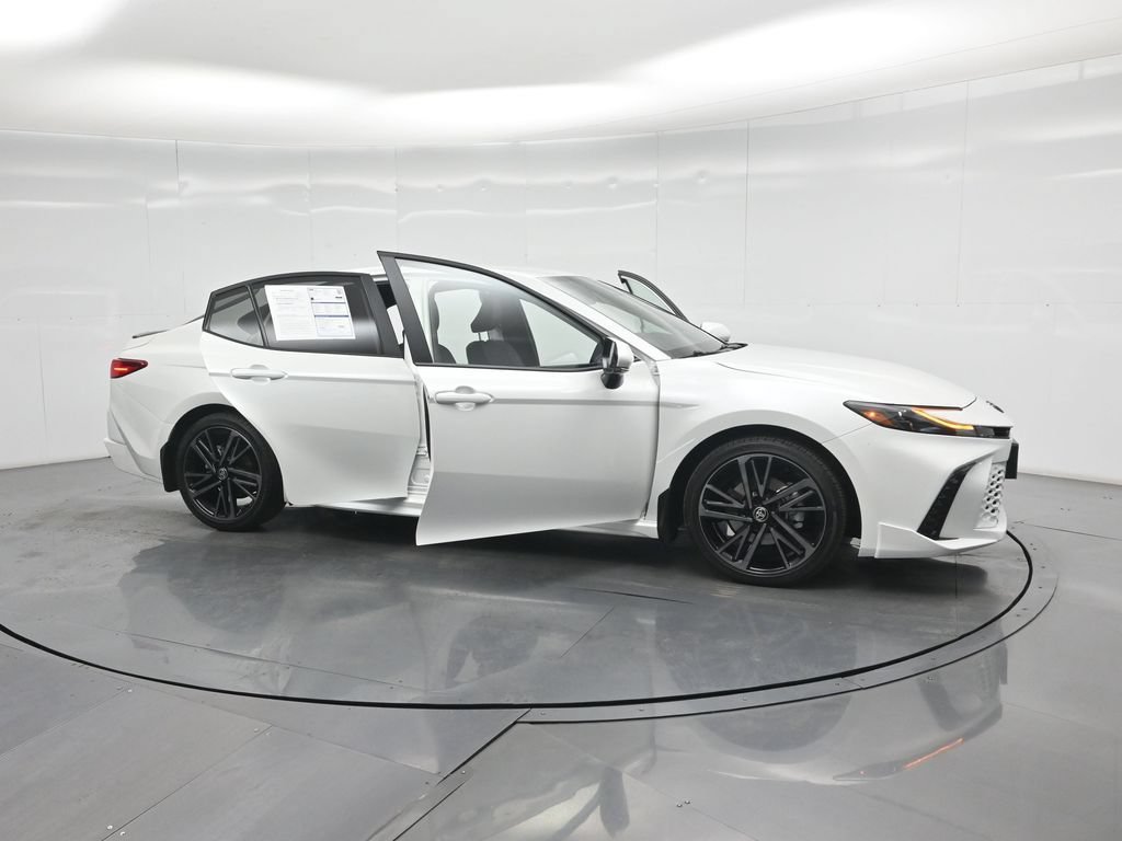 Used 2026 Toyota Camry XSE FWD image 31