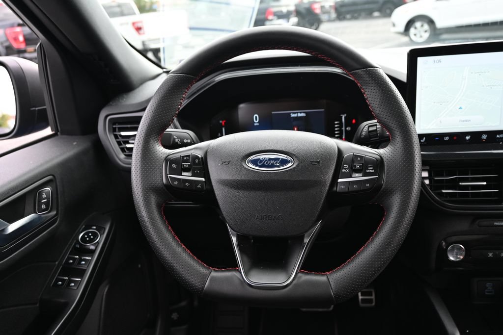 Certified 2023 Ford Escape ST-Line w/ Tech Pack #1 AWD/4WD image 31
