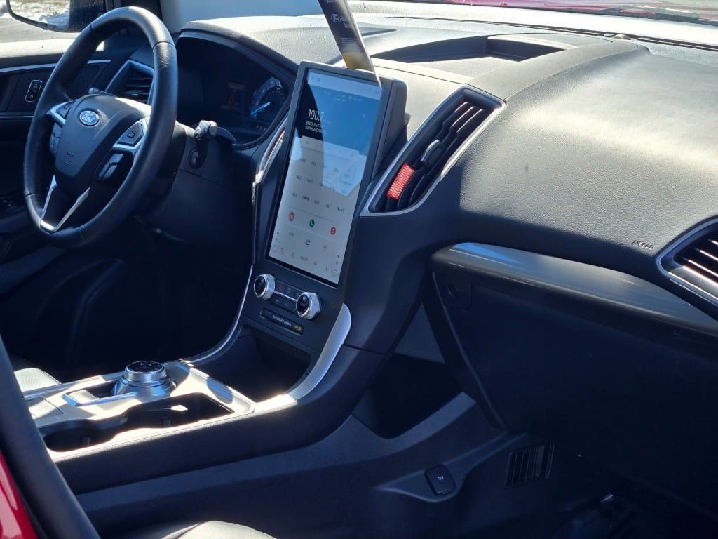 Certified 2024 Ford Edge SEL w/ Convenience Package image 10