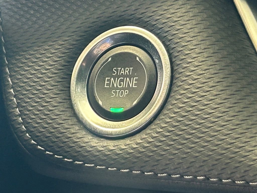 Used 2025 Chevrolet Equinox LT image 42