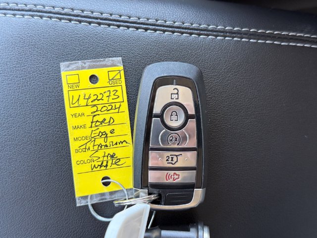 Certified 2024 Ford Edge Titanium AWD/4WD image 14