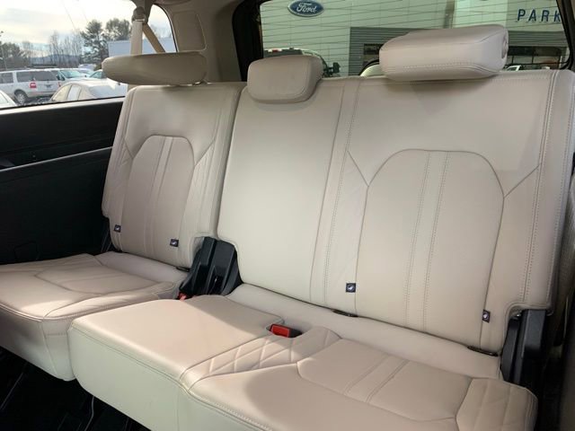 Certified 2024 Ford Expedition Max Platinum image 25