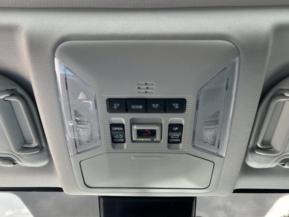 Used 2025 Toyota RAV4 XLE Premium image 20