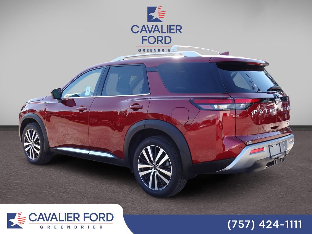Used 2024 Nissan Pathfinder Platinum AWD/4WD image 3