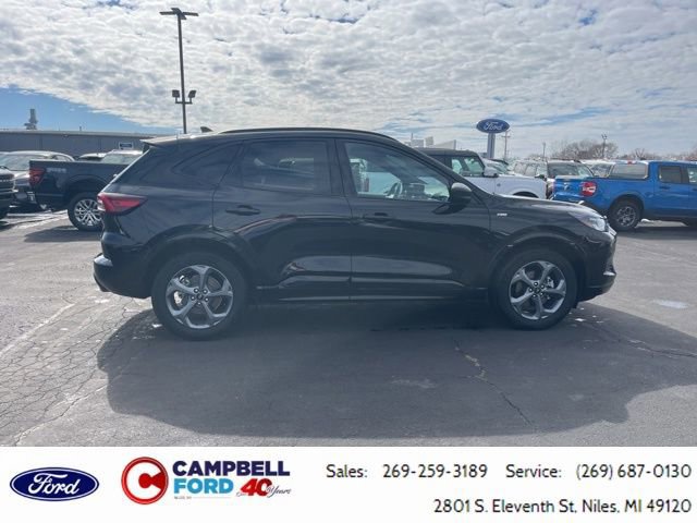 Certified 2023 Ford Escape ST-Line w/ Tech Pack #1 AWD/4WD image 7