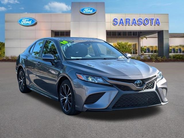 Used 2018 Toyota Camry SE w/ Moonroof Package