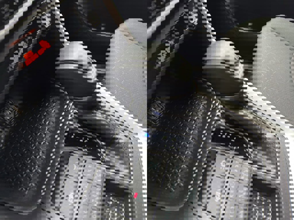 Used 2024 Toyota RAV4 XLE w/ Convenience Package image 27