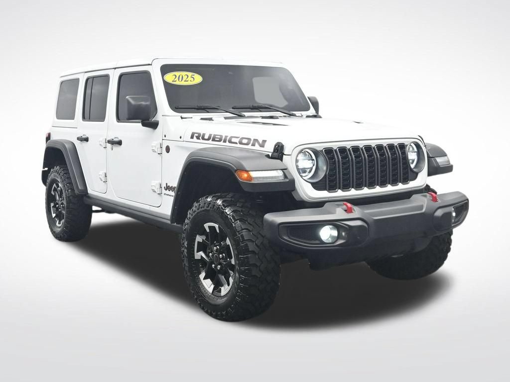 Used 2025 Jeep Wrangler Unlimited Rubicon w/ Convenience Group AWD/4WD image 3