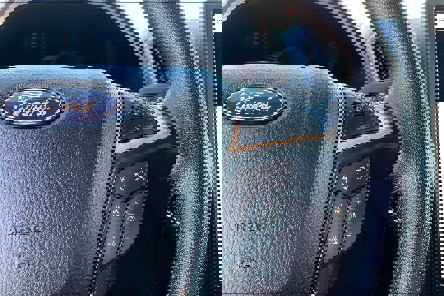 Certified 2024 Ford Edge SEL image 48