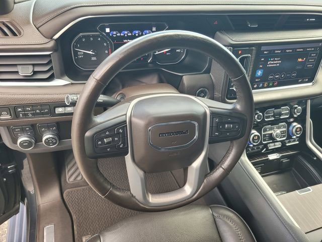 Used 2021 GMC Yukon Denali w/ Denali Premium Package AWD/4WD image 30