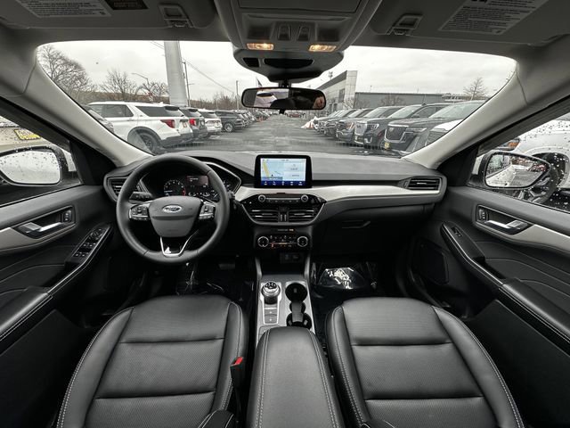 Certified 2022 Ford Escape SEL image 10