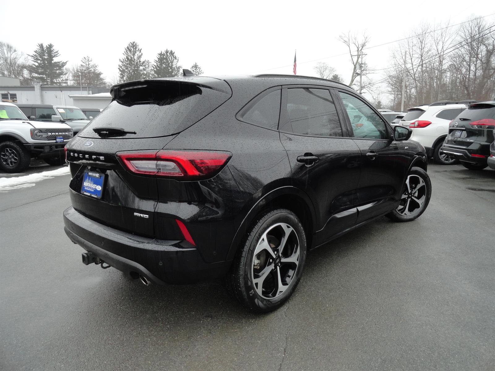 Certified 2023 Ford Escape ST-Line Elite w/ Premium Technology Package image 5