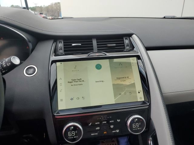 Used 2024 Jaguar E-PACE R-Dynamic SE image 7