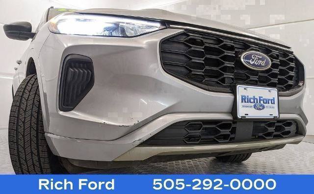 Certified 2024 Ford Escape ST-Line AWD/4WD image 23