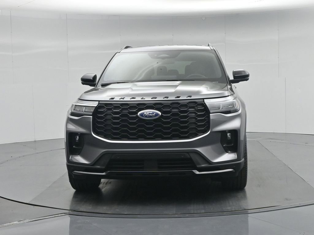 Certified 2025 Ford Explorer ST-Line w/ ST-Line Street Pack AWD/4WD image 25