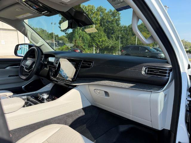 Used 2023 Jeep Wagoneer Series II w/ Convenience Group I AWD/4WD image 26