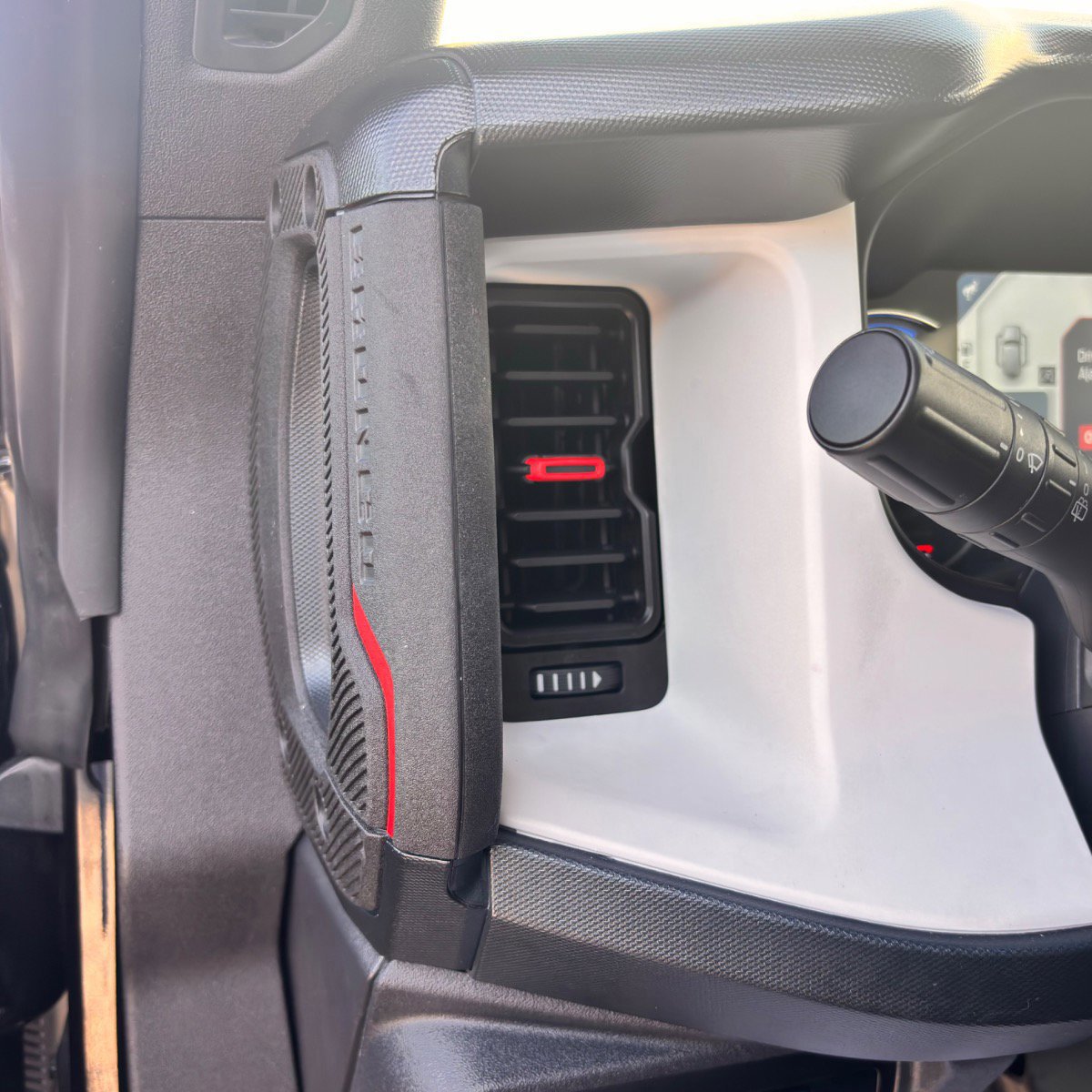 Certified 2024 Ford Bronco Heritage Edition image 28