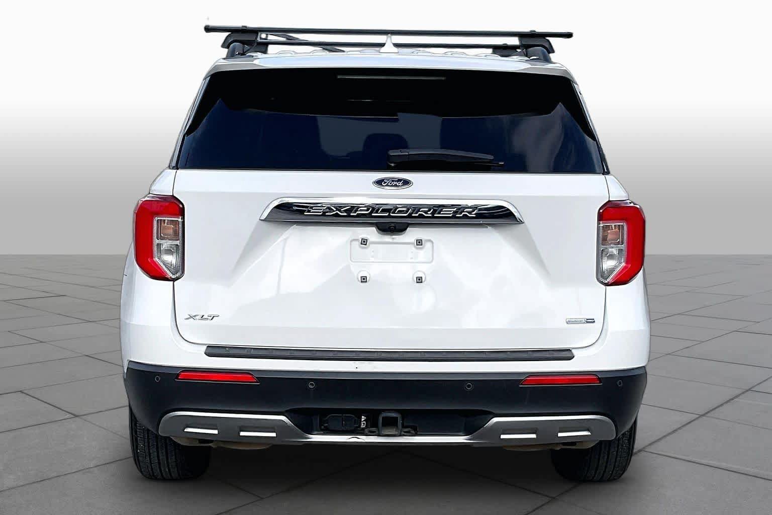 Certified 2020 Ford Explorer XLT w/ Equipment Group 202A AWD/4WD image 5