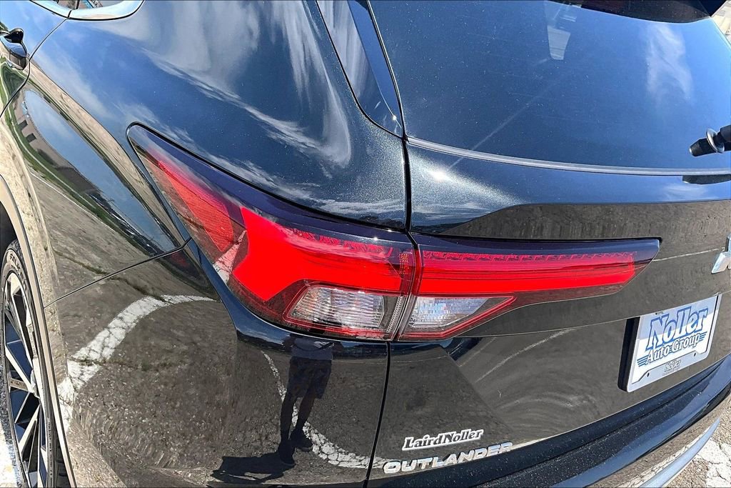 Used 2022 Mitsubishi Outlander SEL AWD/4WD image 31