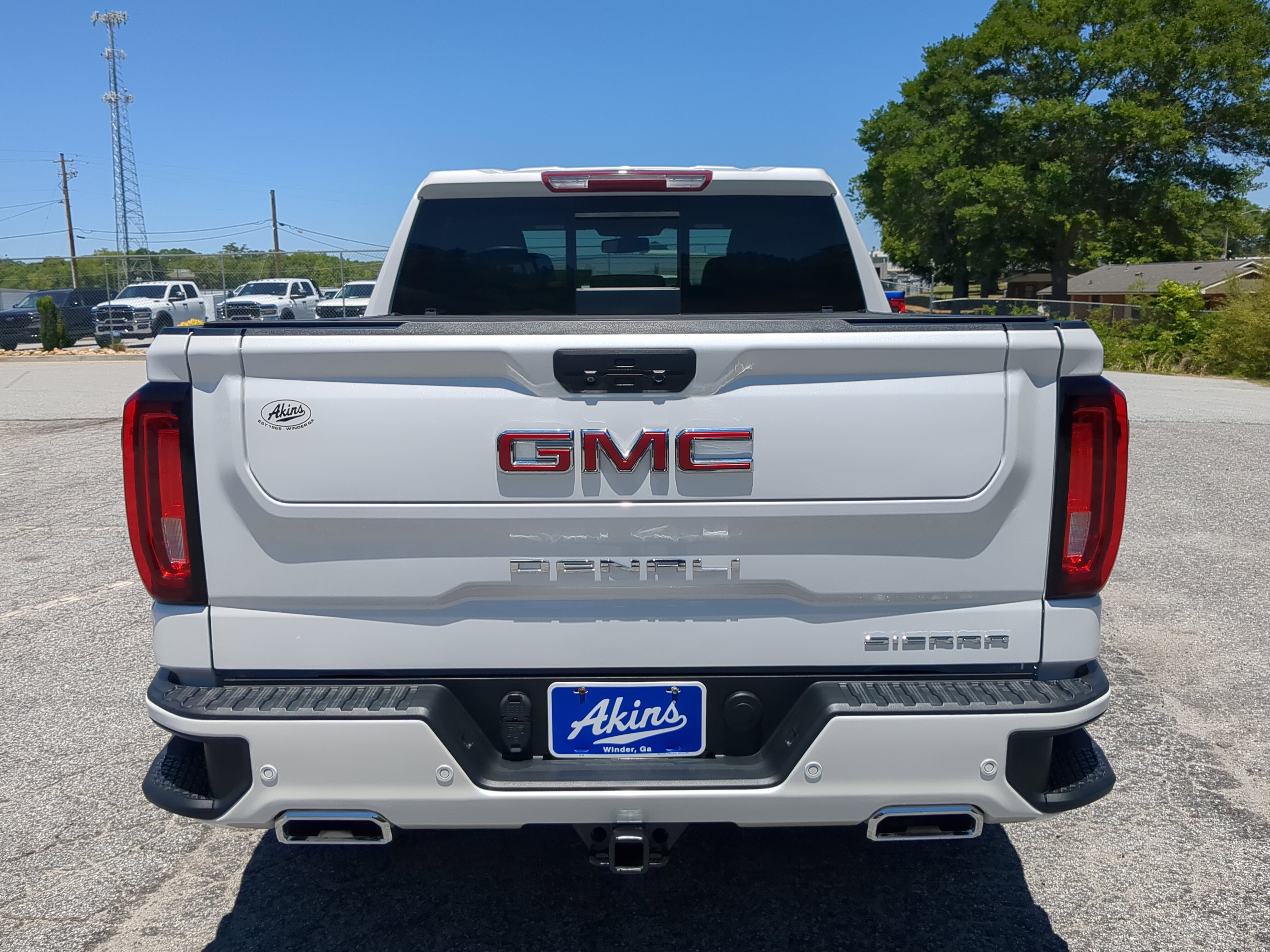 Used 2022 GMC Sierra 1500 Denali w/ Denali Premium Package AWD/4WD image 4