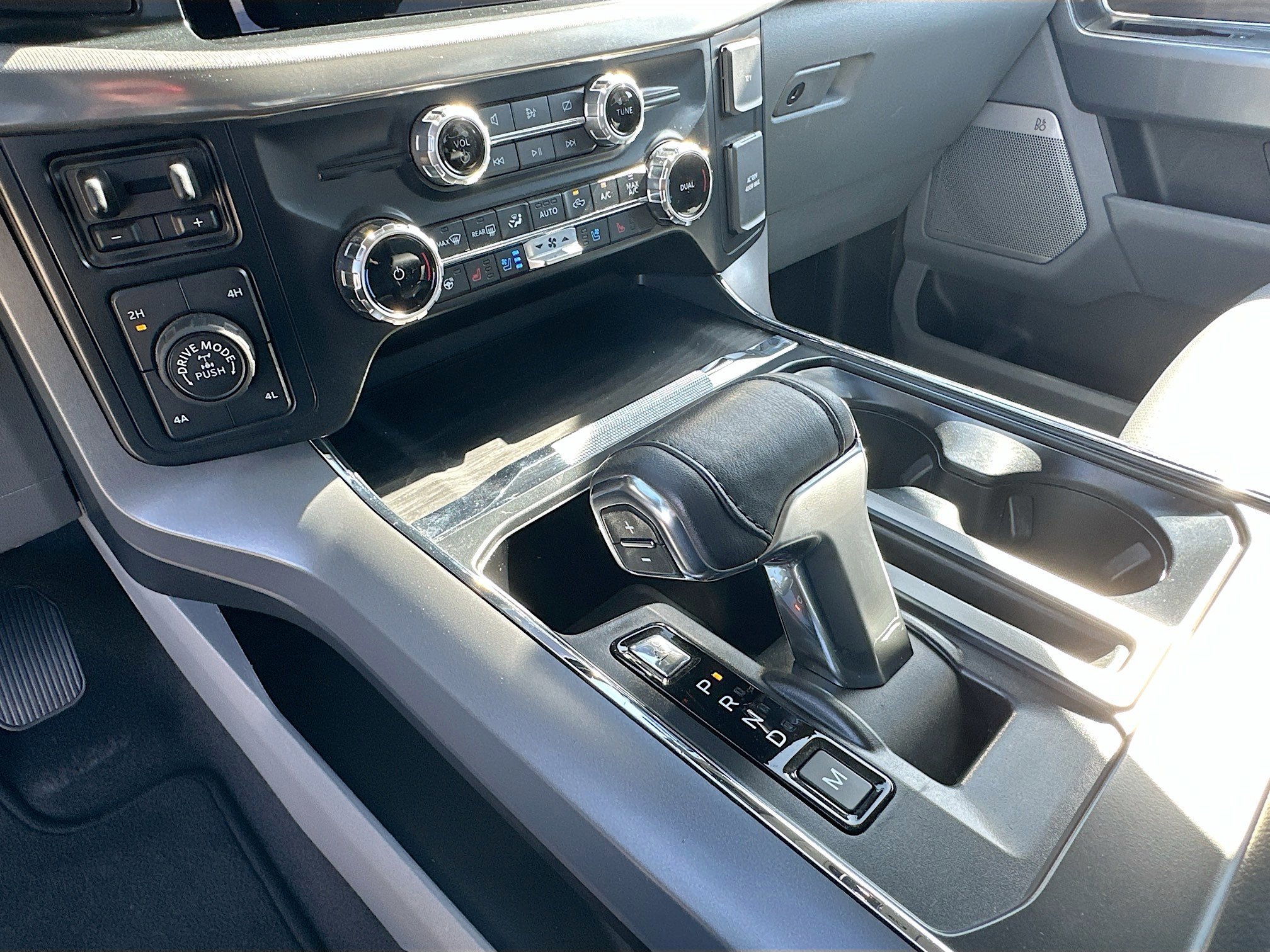 Certified 2024 Ford F150 Lariat w/ Tow/Haul Package image 17