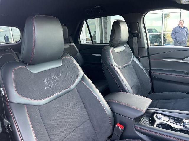 Certified 2025 Ford Explorer ST image 11