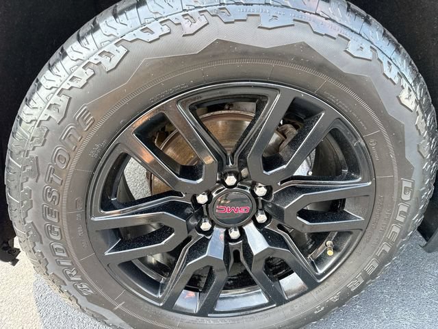 Used 2021 GMC Sierra 1500 Elevation w/ X31 Off-Road Package AWD/4WD image 10