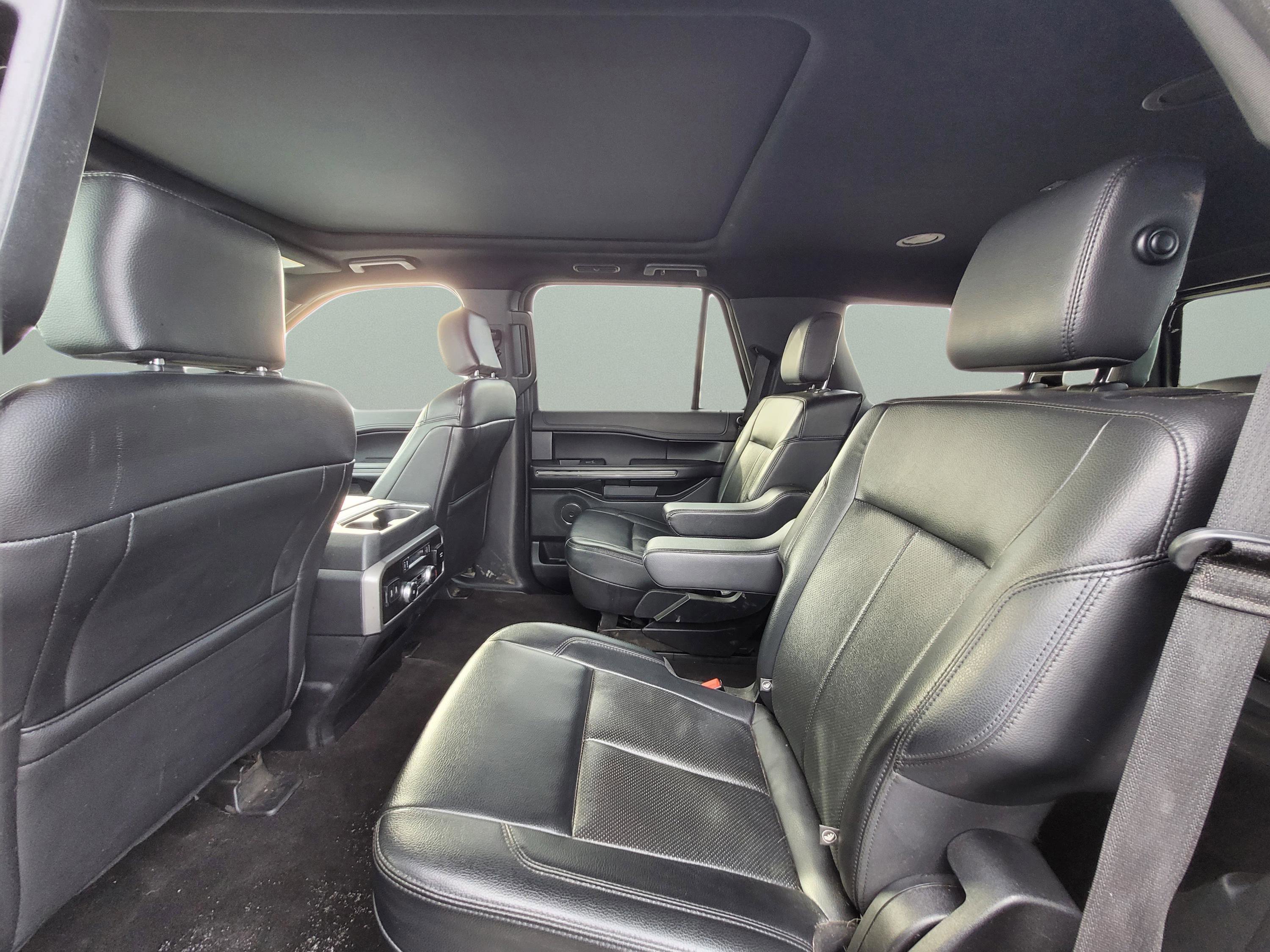 Certified 2020 Ford Expedition XLT w/ Equipment Group 202A image 18