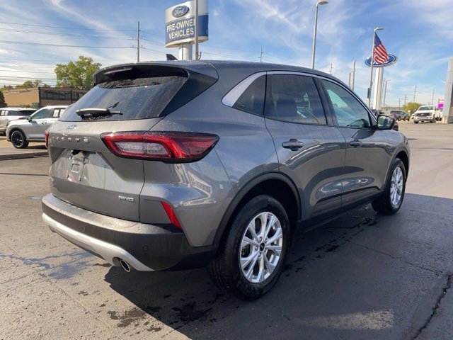 Certified 2023 Ford Escape Active w/ Tech Pack #2 image 3