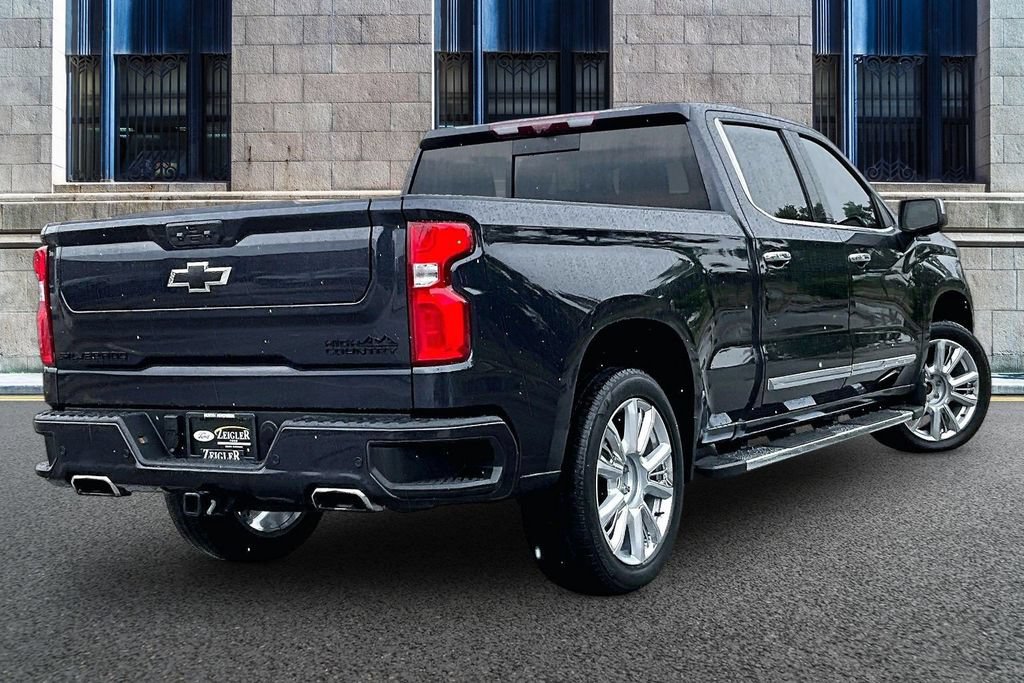Used 2024 Chevrolet Silverado 1500 High Country w/ High Country Premium Package AWD/4WD image 11