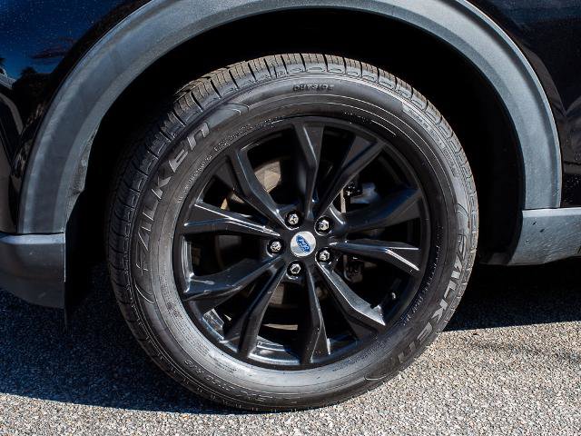 Certified 2022 Ford Explorer Limited w/ Equipment Group 301A image 5