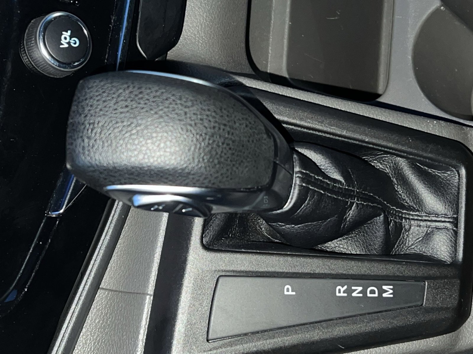 Certified 2024 Ford Transit 350 XLT image 22