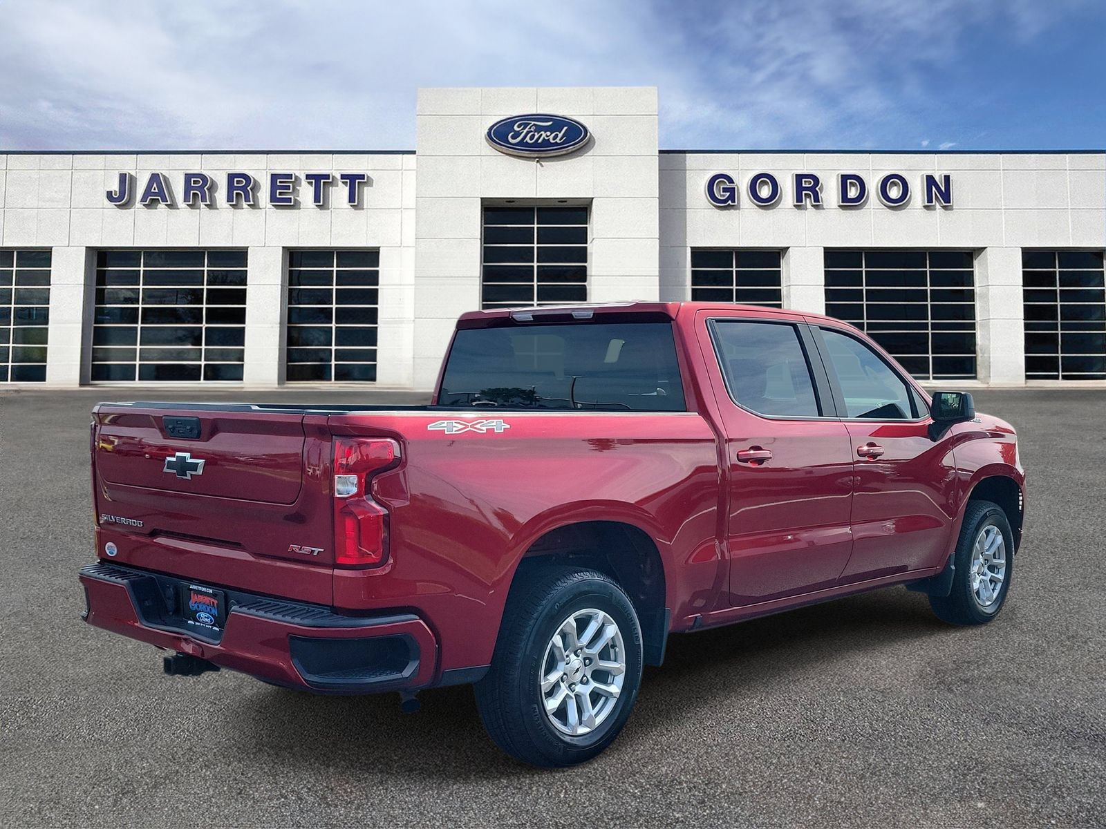 Used 2024 Chevrolet Silverado 1500 RST AWD/4WD image 4
