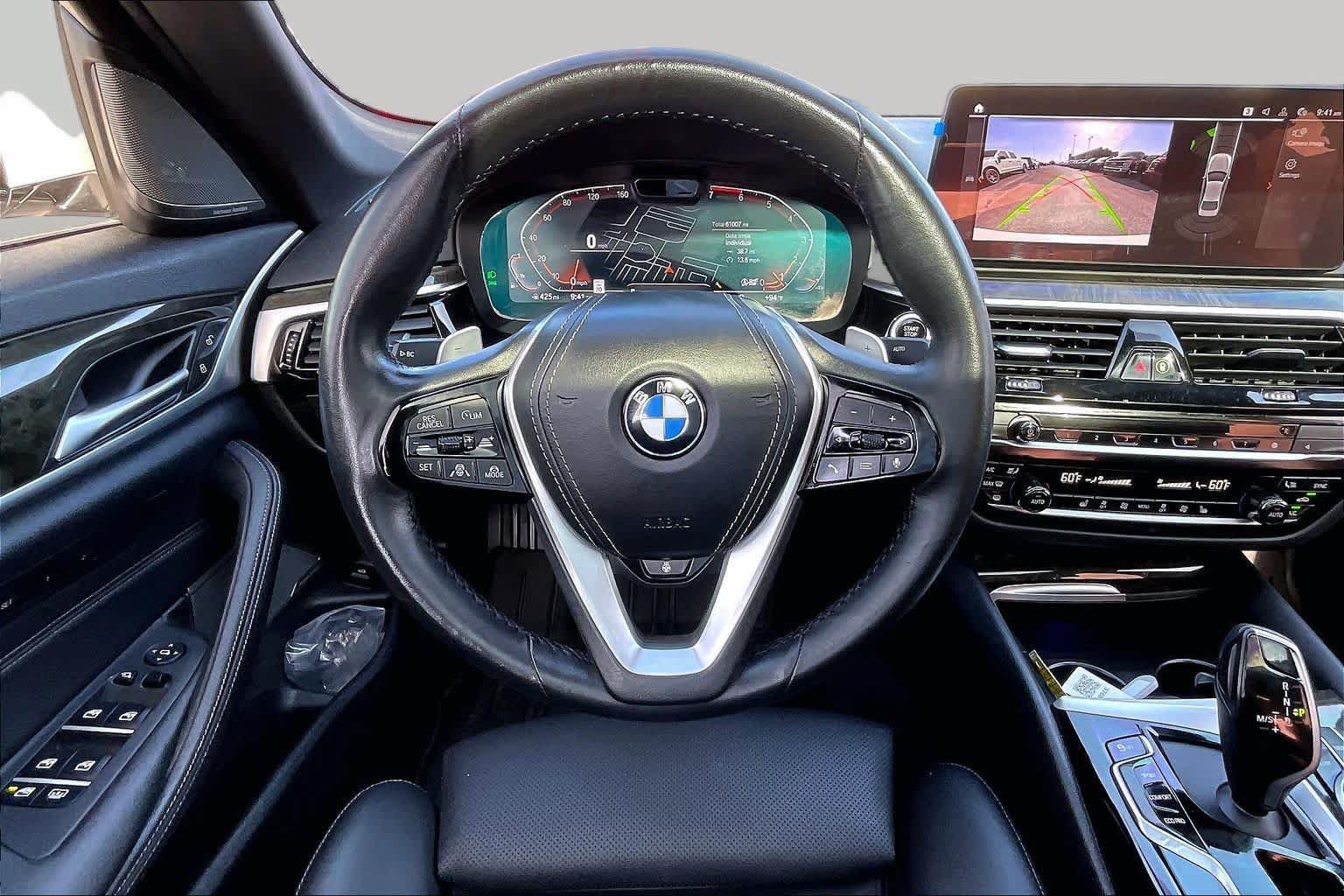 Used 2022 BMW 530i w/ Executive Package RWD image 6